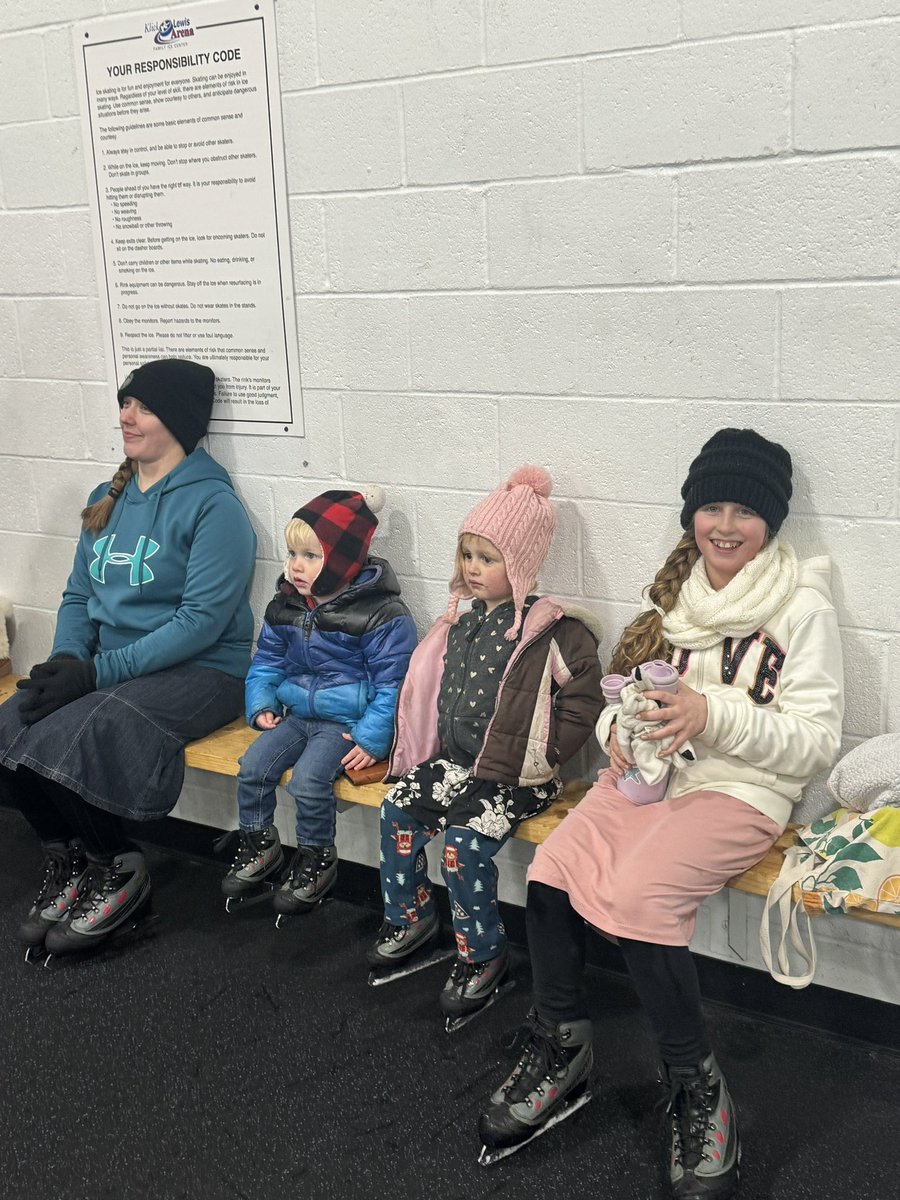 lebanongmc's tweet photo. We had a great time ice skating last night! https://t.co/NlPC4n58iu