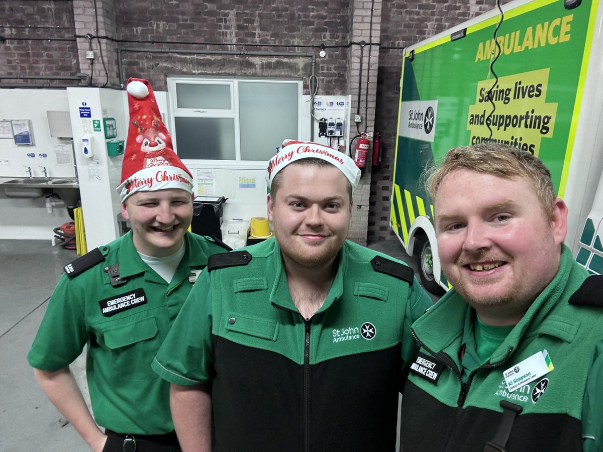 Great to be out sharing some Christmas Joy in <a href="/EMASNHSTrust/">East Midlands Ambulance Service NHS Trust</a> for <a href="/SJAOperations/">St John Ambulance’s Operations Team</a>. Even got to bump into Lucienne (DAL for WandC) and Matt (<a href="/SJA_NTEOfficial/">St John Ambulance - Night Time Economy</a>) #OneStJohn