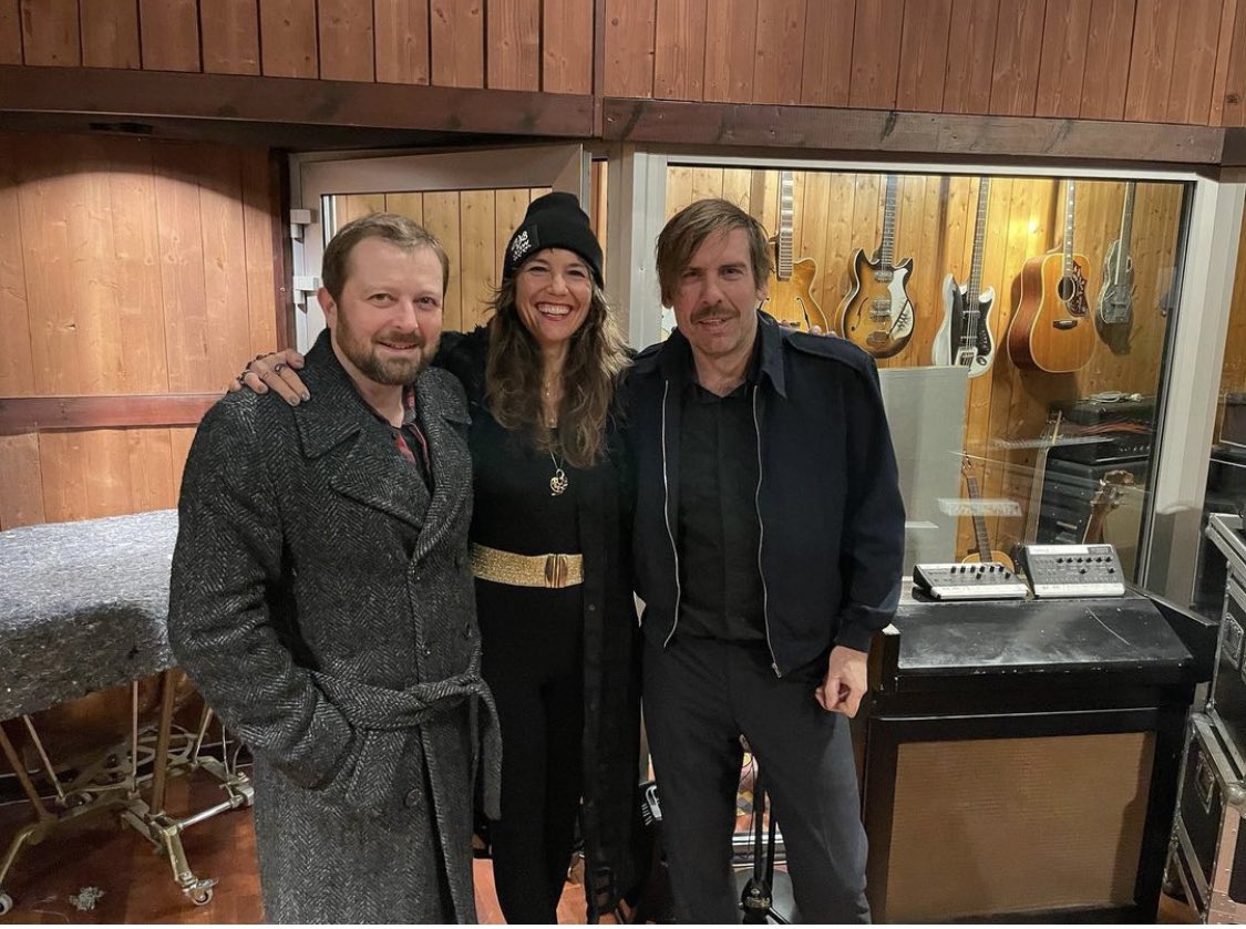 PeterBjornJohn's tweet photo. Holiday-pod-listening anyone? #backtothemusic (with our own Bjorn and Sarah @ANighthawk1 hosting) has uncovered 4 previously lost episodes! Perfect bingelistening! Get inside brilliant musical minds in unexpected ways through the Ingrid-expertise! https://t.co/OHAcSTcXVc https://t.co/wuABFjCP7l