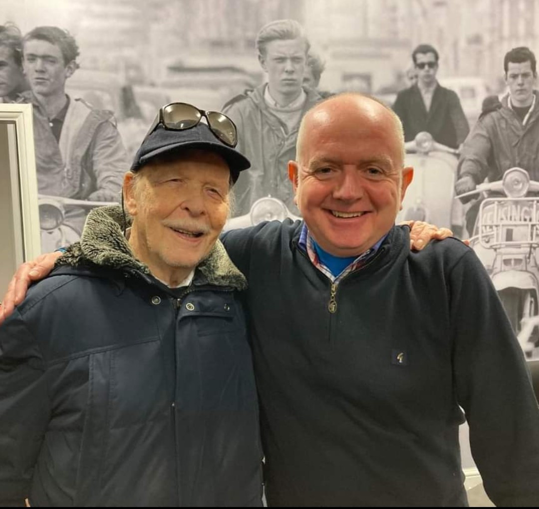 paulthecab's tweet photo. The owner of #tonics #blackfen Ian on the right but how many can name the 91yr old on the left.? https://t.co/626VEHtKxO
