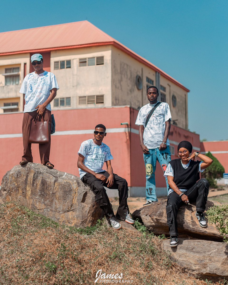 jamesphotogra__'s tweet image. Congratulations to us 🎉❤️💯

#class22signout
#class22