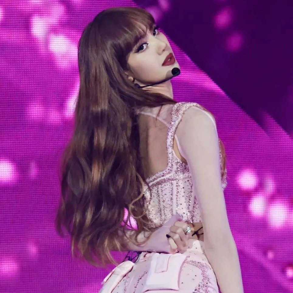viraltakes's tweet photo. Lisa of BLACKPINK and Stray Kids along with J Balvin, Maroon5, and Pharrell will reportedly be performing at the Accor Arena on January 26th next year for the Yellow Pieces Gala Concert 2024. https://t.co/R0Jp9RTtBL