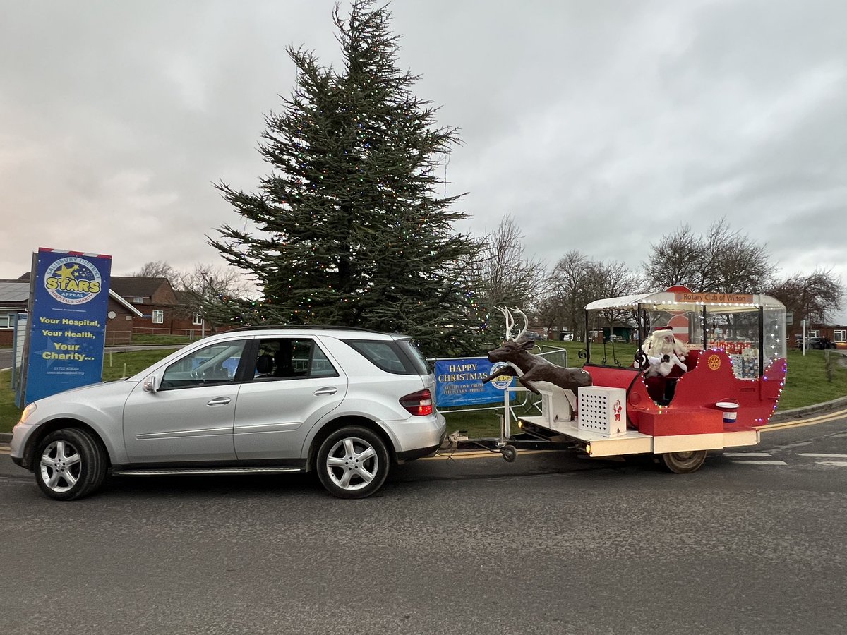 Lovely way to round off a busy Rotary year with <a href="/WiltonRotary/">Wilton Rotary Club UK</a> taking Father Christmas to <a href="/SalisburySHC/">Salisbury Hospice</a> and <a href="/SalisburyNHS/">Salisbury Hospital</a> and giving the dedicated staff a thank you gift for Christmas.