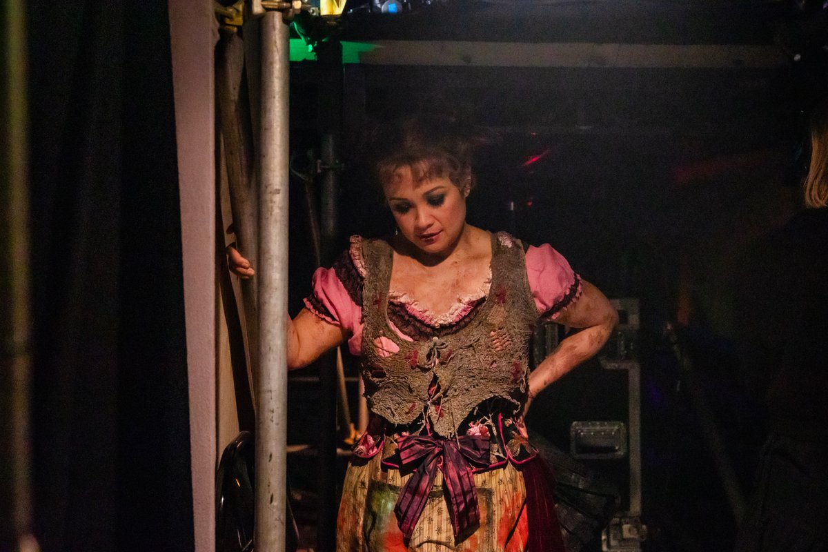 SondheimFriends's tweet photo. Access all areas behind the scenes at #SondheimOldFriends. ✨

Keep your eyes peeled for more backstage photography coming soon. 👀

📸: @dannykaan https://t.co/FBR1L5br31
