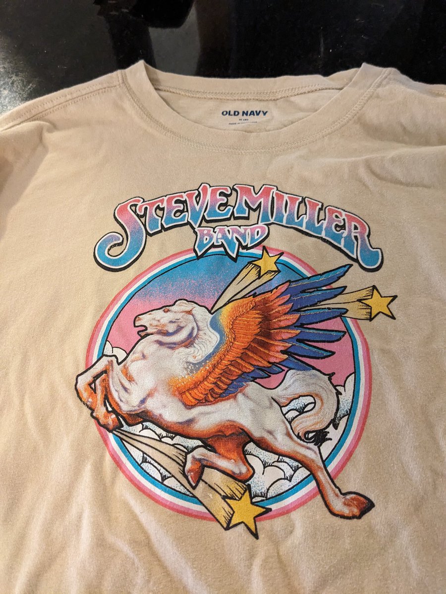 SMaiden68's tweet photo. Grandma does go Christmas shopping. Little girl size. Well played @OldNavy, well played.   #stevemillerband @SMBofficial https://t.co/fDHkqME4QR