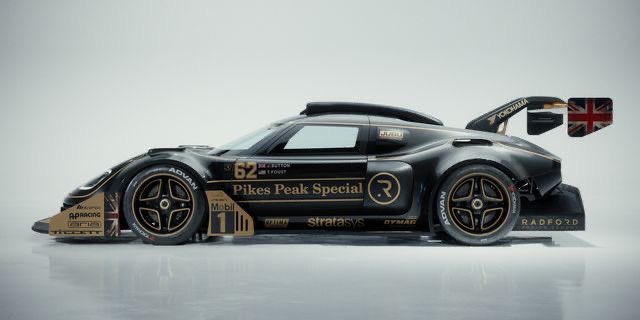 AutosyMas's tweet photo. #porsinoloviste
#RadfordMotors ha puesto a la venta una exclusiva serie del Type 62-2 de #JensonButton, se trata del Type 62-2 #TrackEdition de 12 ejemplares con motor V6 de 3.5 litros con 600 hp; su precio es de 1 millón de dólares e incluye un denominado “Track Package” que enlista un nomex, botas de sparco, gafas de sol, casco, guantes de competición y hasta una exclusiva funda para cubrir la unidad.
-
-
-
#Automotive #cars #coches #autos #rm