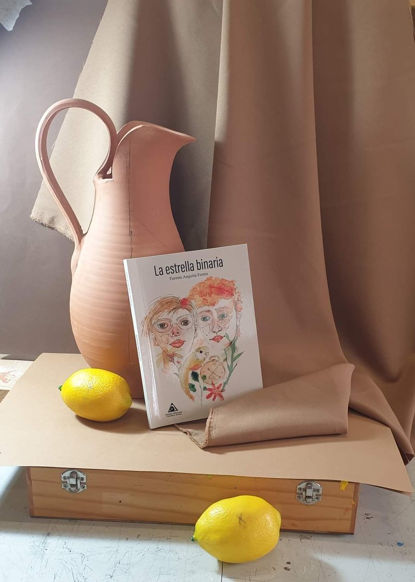 Con esta foto y composición de Sebastián Saavedra Carrascosa deseo a tod@s mis lector@s una Feliz Navidad. No olvidéis nunca que sois estrellas binarias, porque hay alguien en vuestro universo que jamás se separará de tu corazón. No ignoréis vuestros sentimientos, por favor.
💙💙