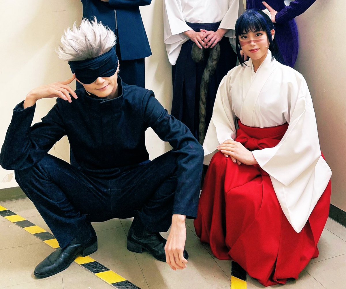 malena_1612's tweet photo. I love them because they give off such a gojo and utahime vibe~~~~ https://t.co/MPSN8dxJH1
