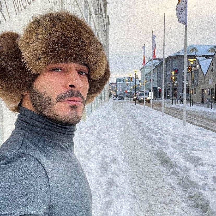 dailydosehanbur's tweet photo. ❄️ https://t.co/sirsB4somp
