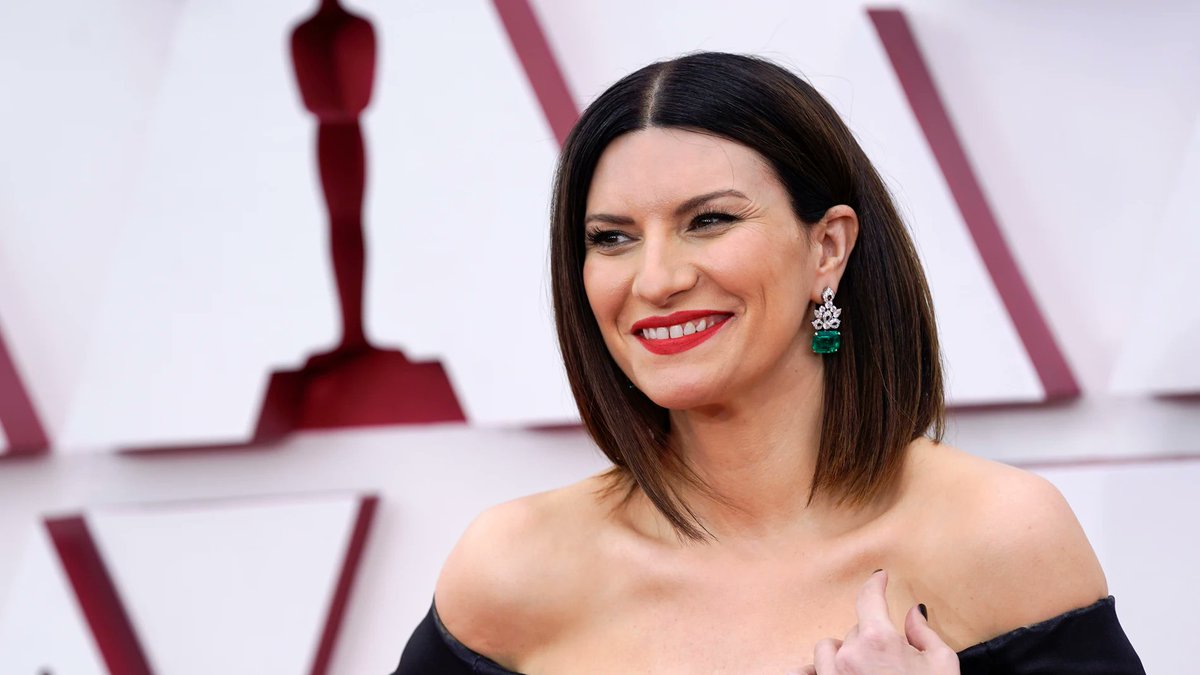 Formula_Music's tweet photo. ¡DIFÍCIL! 😱
¿Con quién de estas artistazas te quedas este 2023?
🔄 LAURA PAUSINI 
❤️ SHAKIRA https://t.co/vlxiMTQT9S