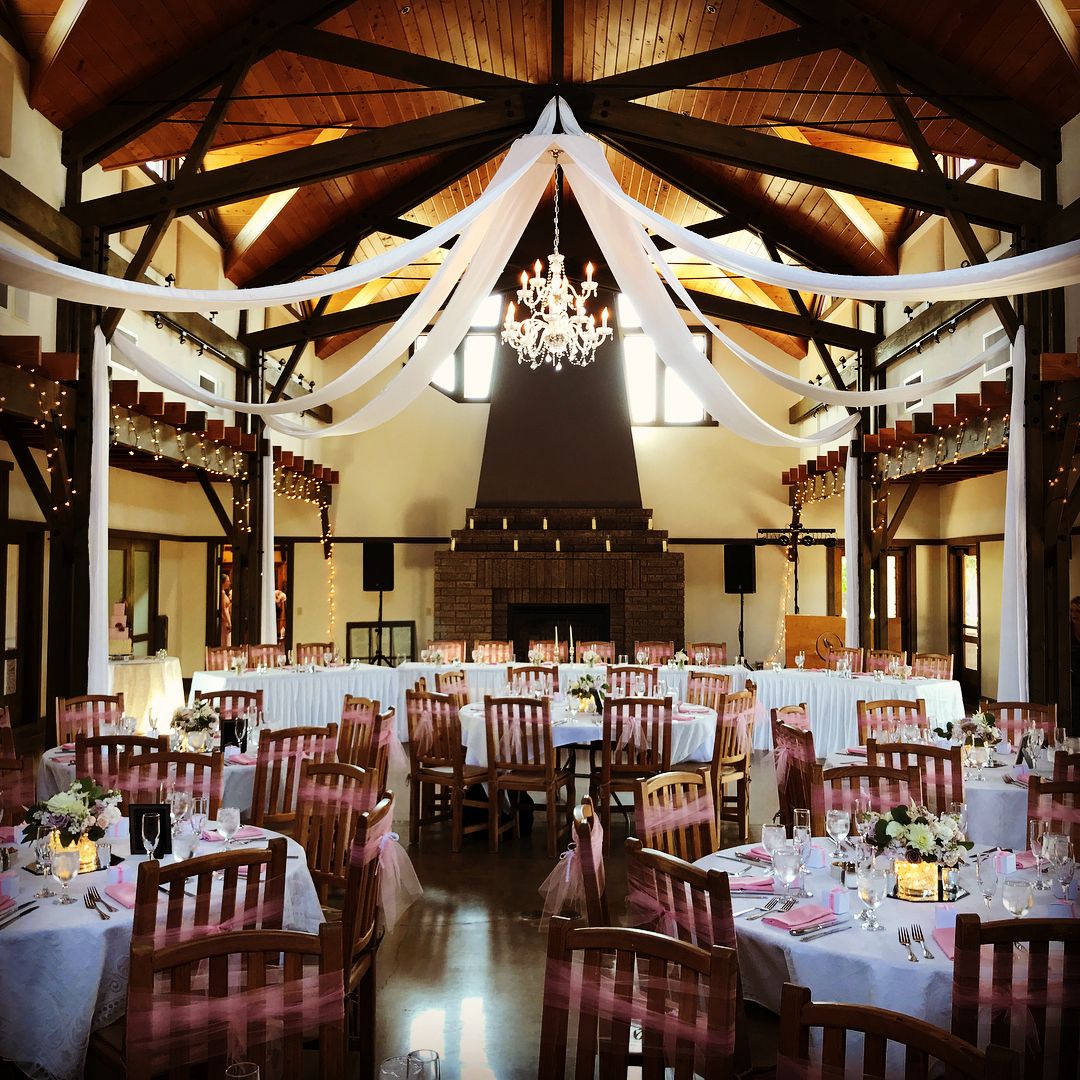 #ArroyoGrande is a fantastic, convenient location for a #CaliforniaWedding, with lots of fabulous venues to choose from like Cypress Ridge Golf Course with their beautiful Pavilion. 💍 bit.ly/43gn6qc
#WeddingPlanning #WeddingVenues
📸: Cypress Ridge