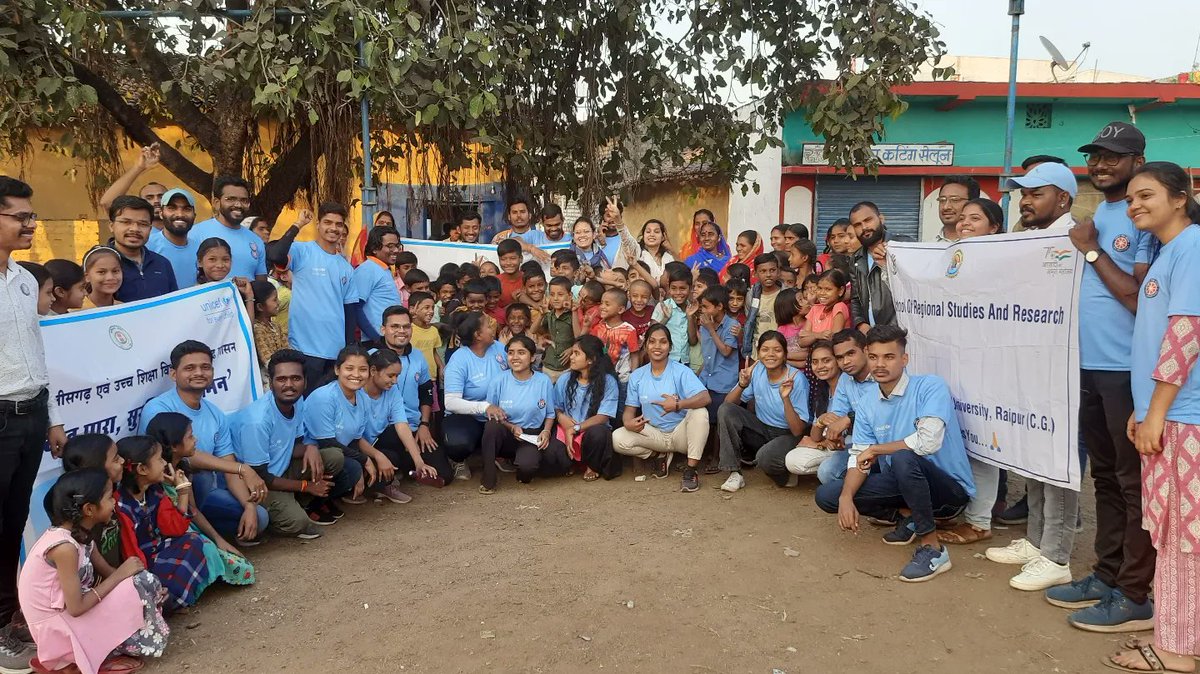 nssptrsuCG's tweet photo. UNICEF और NSS के संयुक्त तत्वाधान में
"सुरक्षित पारा, सुरक्षित लइकामन" के माध्यम से ग्राम संपर्क एवं नुक्कड़ नाटक (जन जागरुकता अभियान) ग्राम गोमची, अटारी, हथबंद, तेंदुआ एवं हीरापुर में सफल आयोजन।
#ptrsu #nsschhattisgarh #utdnss #nssindia #unicef https://t.co/qH8RNqLCRm