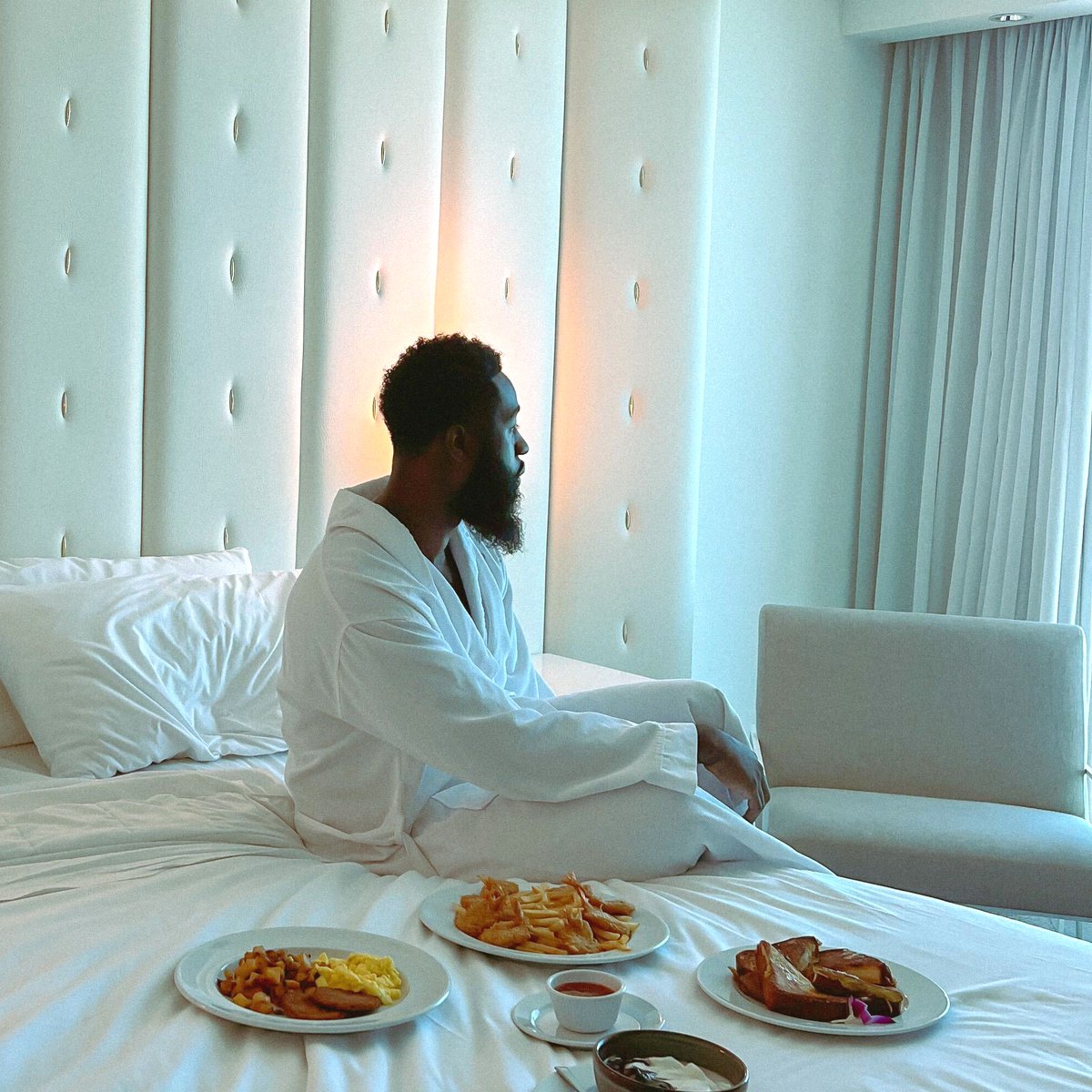 Experience luxury from the comfort of your own home. Enjoy 15% off scents, bedding and more at Delano at Home: spr.ly/6015RXmOx 📷: ali_ibn_nouha_