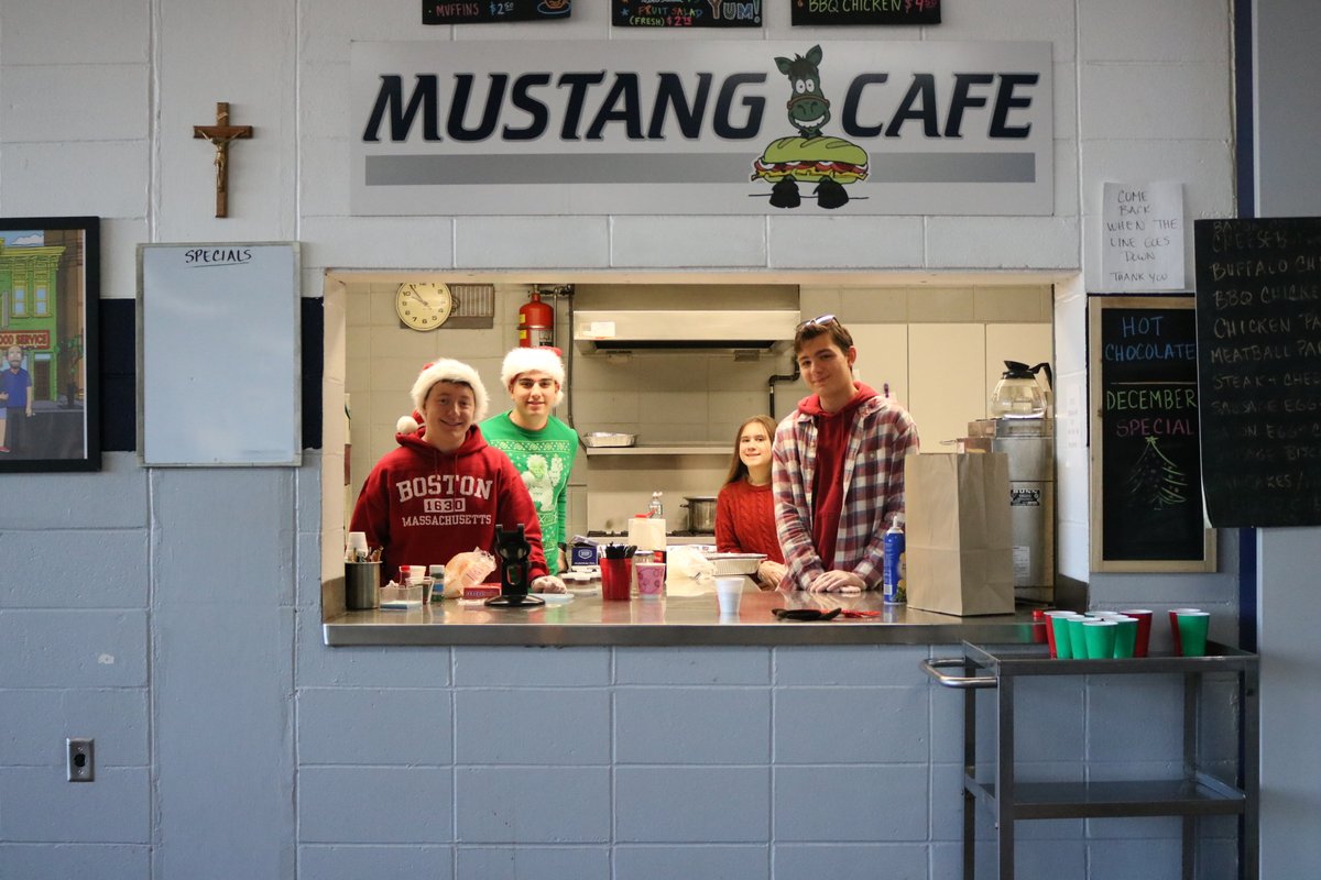 Ihsmustangs's tweet photo. The National Honor Society hosted our very first Breakfast with Santa last weekend. They served up yummy pancakes, painted happy faces and crafted snowmen! Santa also spent time at Immaculate during the lunch periods!
#HolidaySpirit #IHSStudentLife #NationalHonorSociety https://t.co/vkZm5sqfVh