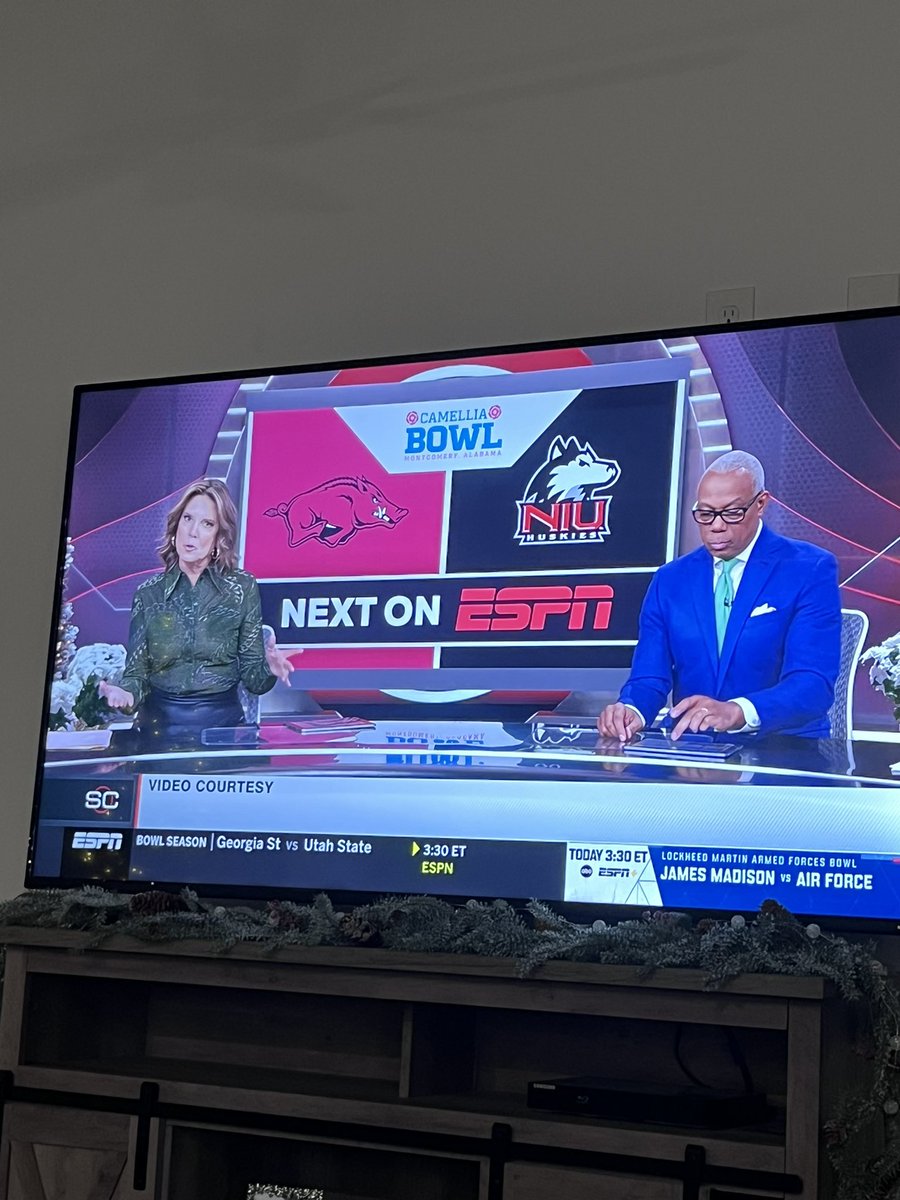 posty_2's tweet photo. Arkansas State fans about to start a war https://t.co/h1wlNEuW87