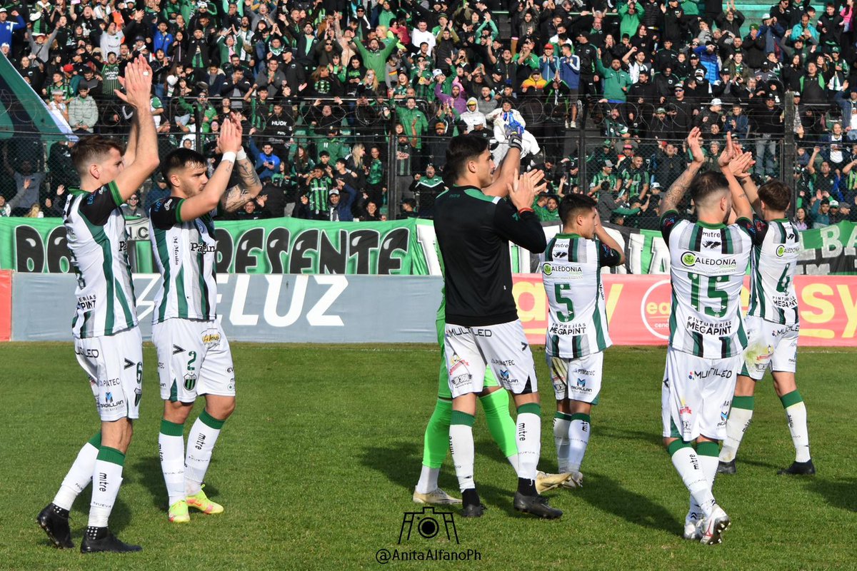 QuiqueEtche's tweet photo. Gracias @NuevaChicago  por estos meses.
SOS MUY GRANDE POR TU GENTE. GRACIAS a todos mis compañeros  también a Pipa, Nico, Wally , Ary que hicieron que todo sea más llevadero en el día a día. https://t.co/PHDXAJraGk