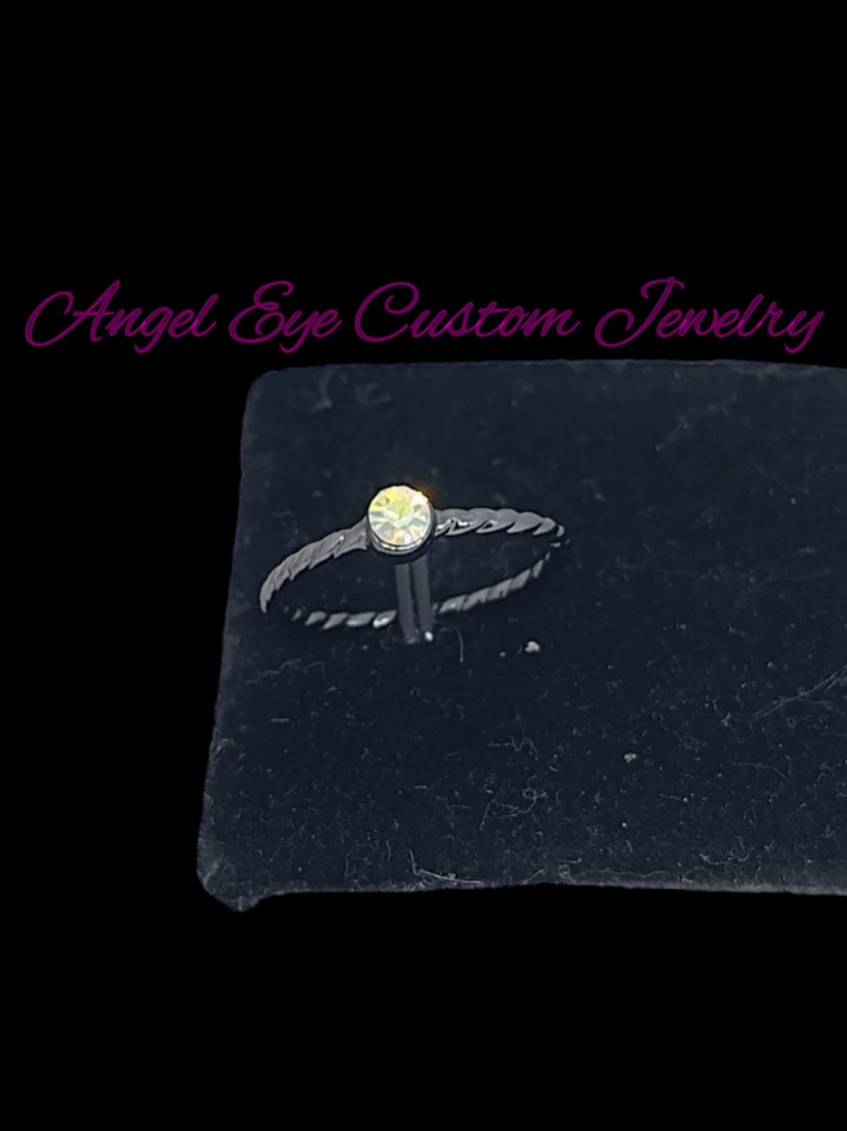 Happiness is a choice
#angeleyejewelry #angeleyecustomjewelry #Black #twisted #metal #band #ring #clear #rhinestone #colorful #jewelry #twistedband #Petite #petitering #petitejewelry #blackband #blackjewelry #finger #fingerbling #colorfulclear #clearrhinestone #colorfulrhinestone