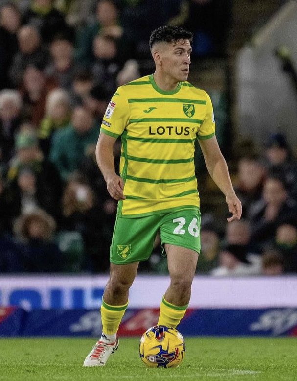 🇨🇱⚽️🎅 Marcelino Núñez (23) fue el MVP en la victoria del Norwich City sobre Huddersfield Town (2-0).

El chileno fue el motor de los 'Canaries' para acercarse al playoffs de ascenso del Championship.

Recuperó la titularidad en su club.