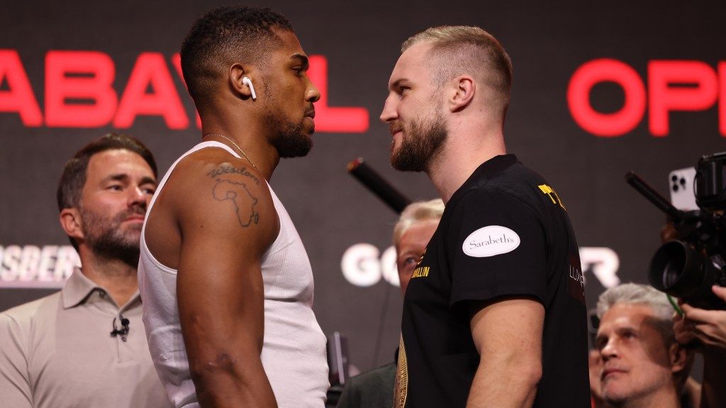 Photos: Day of Reckoning weigh-ins feat. Joshua vs. Wallin, Wilder vs. Parker 🥊⚖ mmajunkie.usatoday.com/gallery/photos…