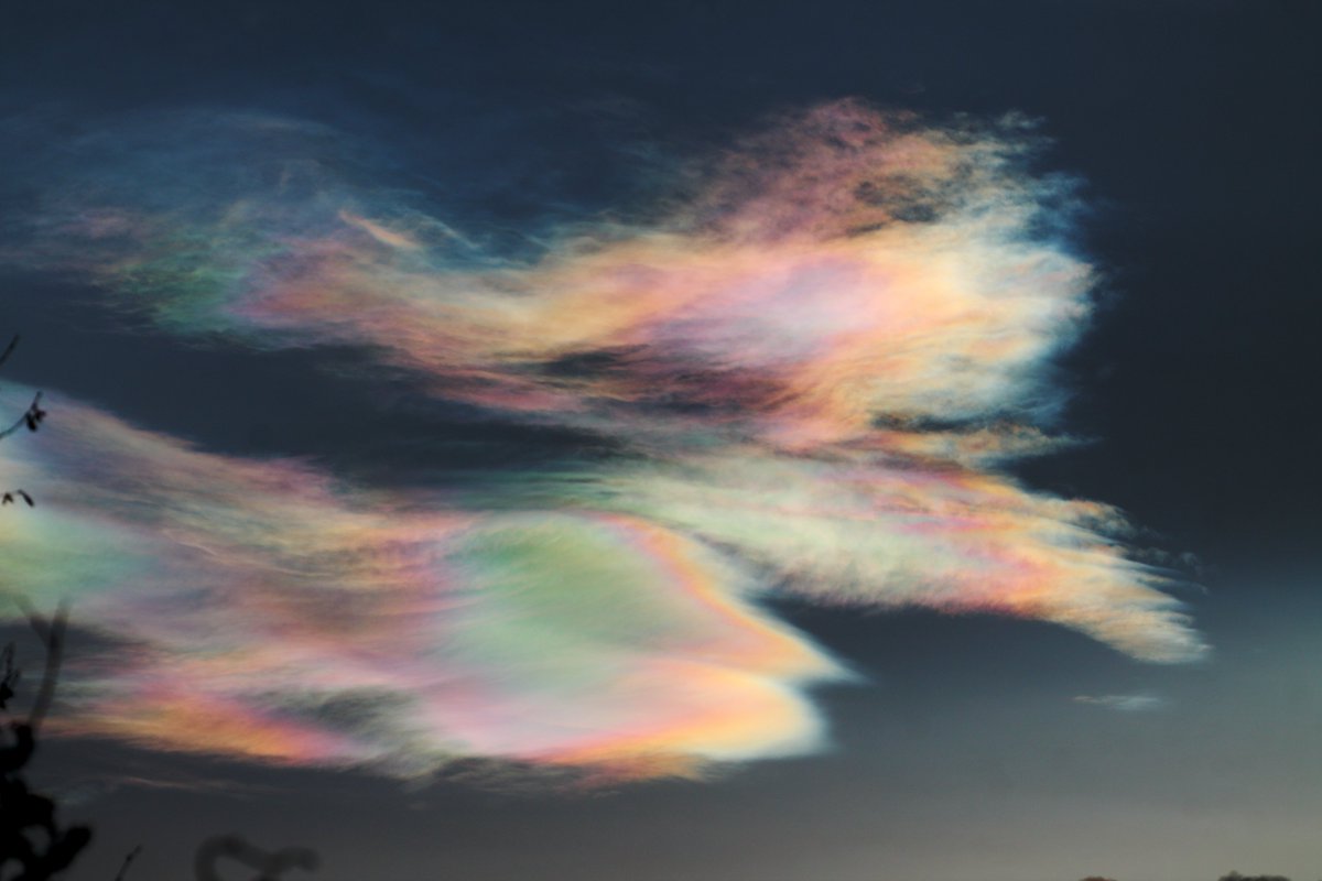 northernoptics's tweet photo. #Nacreousclouds #clouds #StormHour #Scunthorpe #Lincolnshire #Weather #NorthernOptics #photography https://t.co/rqbZ5gneoR