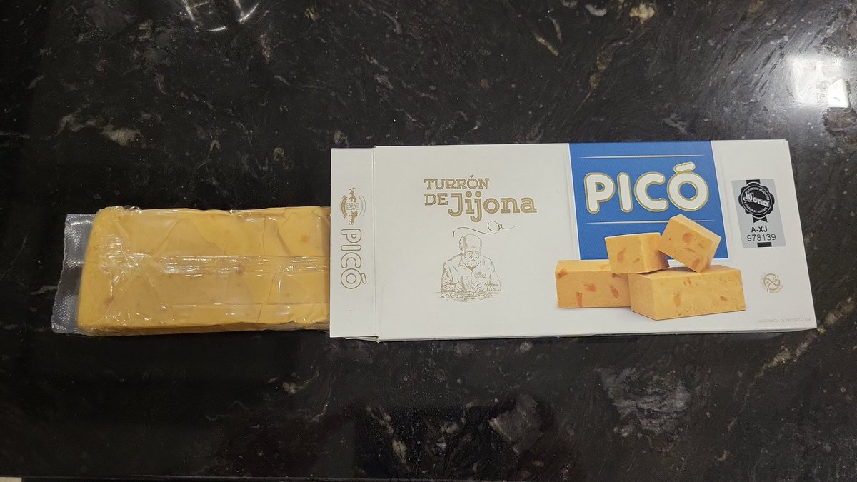 batanerc's tweet photo. @rpuenteasuero Iba a comentar lo mismo, cuando he visto tu foto. Me parece una vergüenza y una falta de respeto para el consumidor... y para colmo, suben el precio del turrón. #turronespicó #estafaturrones #estafaturrón #estafapicó #seríendelosconsumidores https://t.co/2RE1ap97Q3