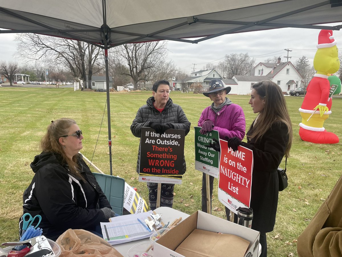 ashley_ehasz's tweet photo. Many in my family are nurses, and my grandmother was a proud member of a nursing union. 

It was a privilege to march alongside these courageous @PennaNurses today as they fight for safe staffing levels and fair contracts. 

#PASNAP https://t.co/HE9ESaG3Ec