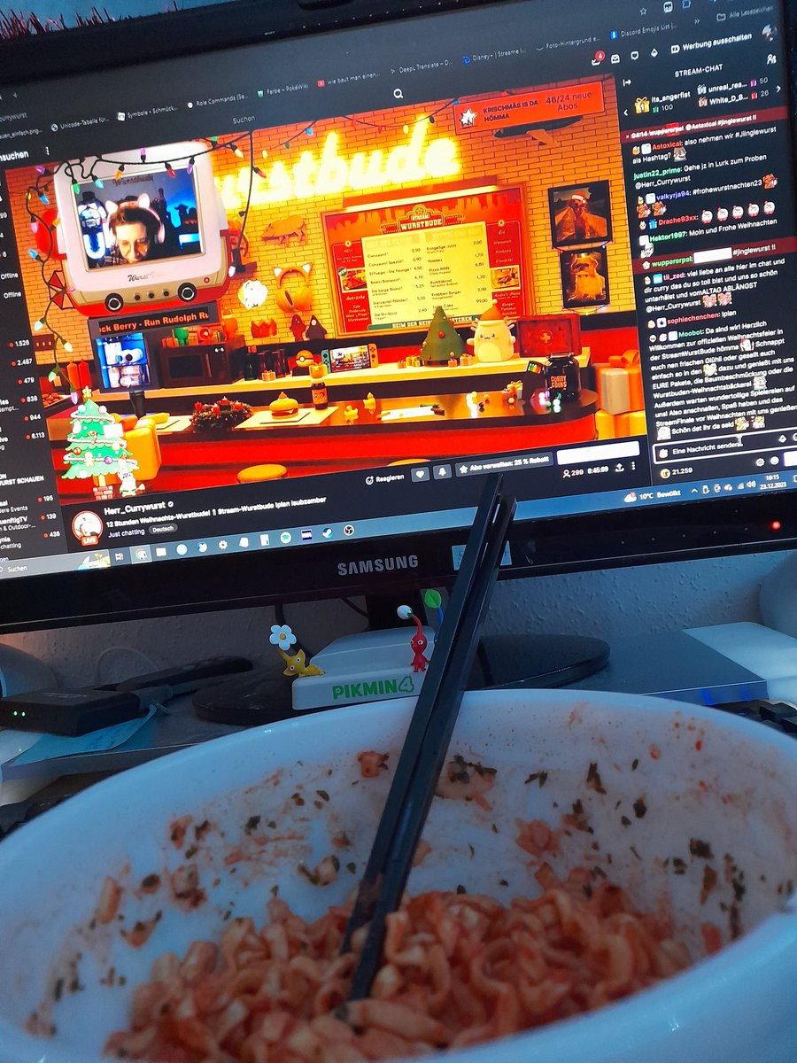 Ein bisschen Streamche dies das 👀
<a href="/Herr_Currywurst/">Kevin</a> macht die Zeit schön ✨️
#Weihnachtsbude23