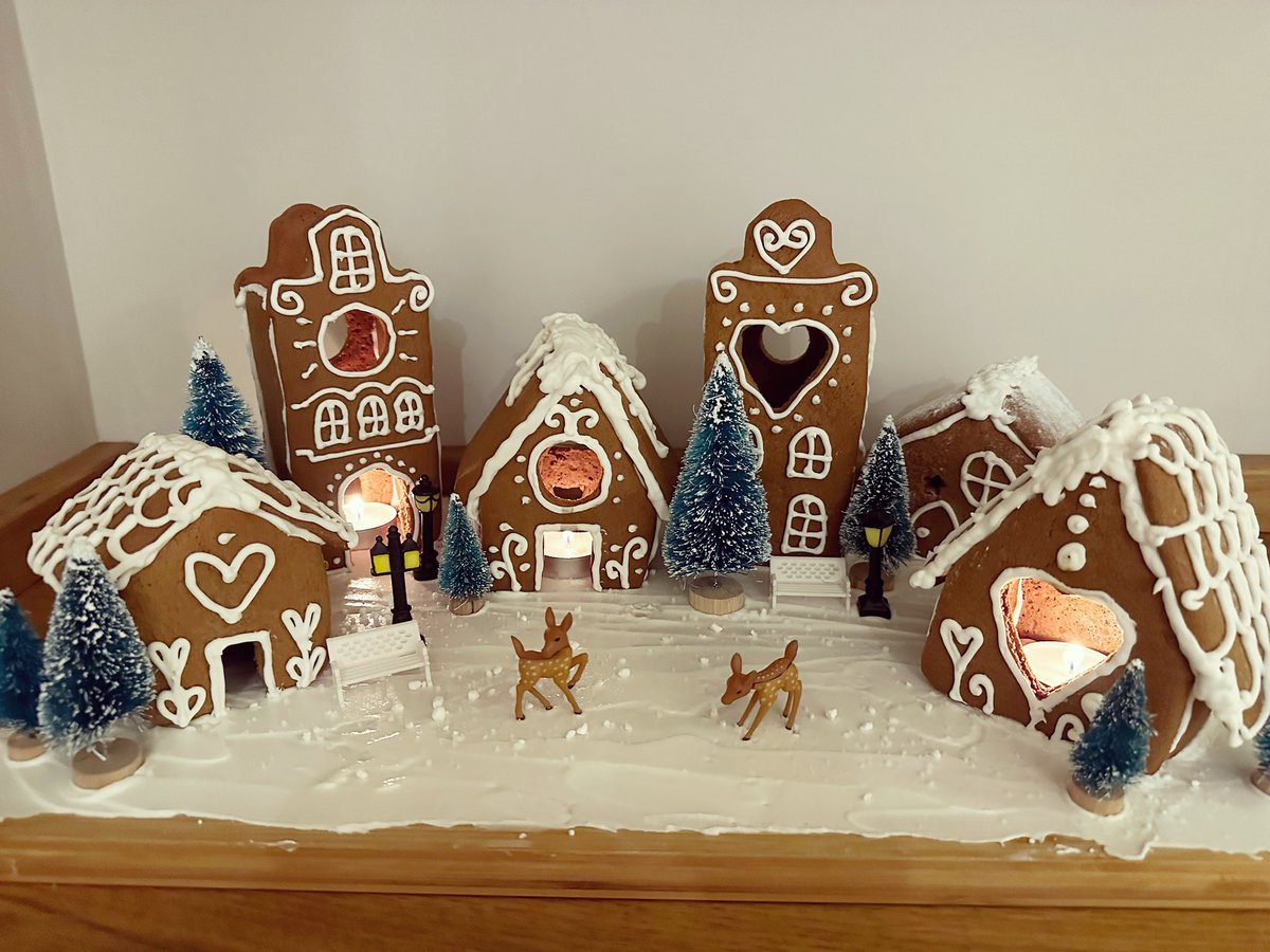 SarahBurge tweet media