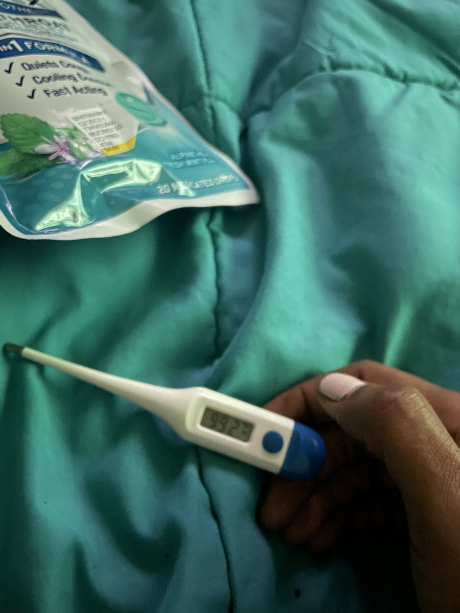 shaquanaforbk's tweet photo. Worst part about being sick is craving the GYM 🗣️

I just want to get 20 mins in on the stairmaster, Rdls, goodmorings, Hip Thrust, Back extensions, jumping squats &amp; leg press but no INFLUENZA A dnt want to go away 🥴
#gymrat
#backtohealth https://t.co/HcPxuaQODw