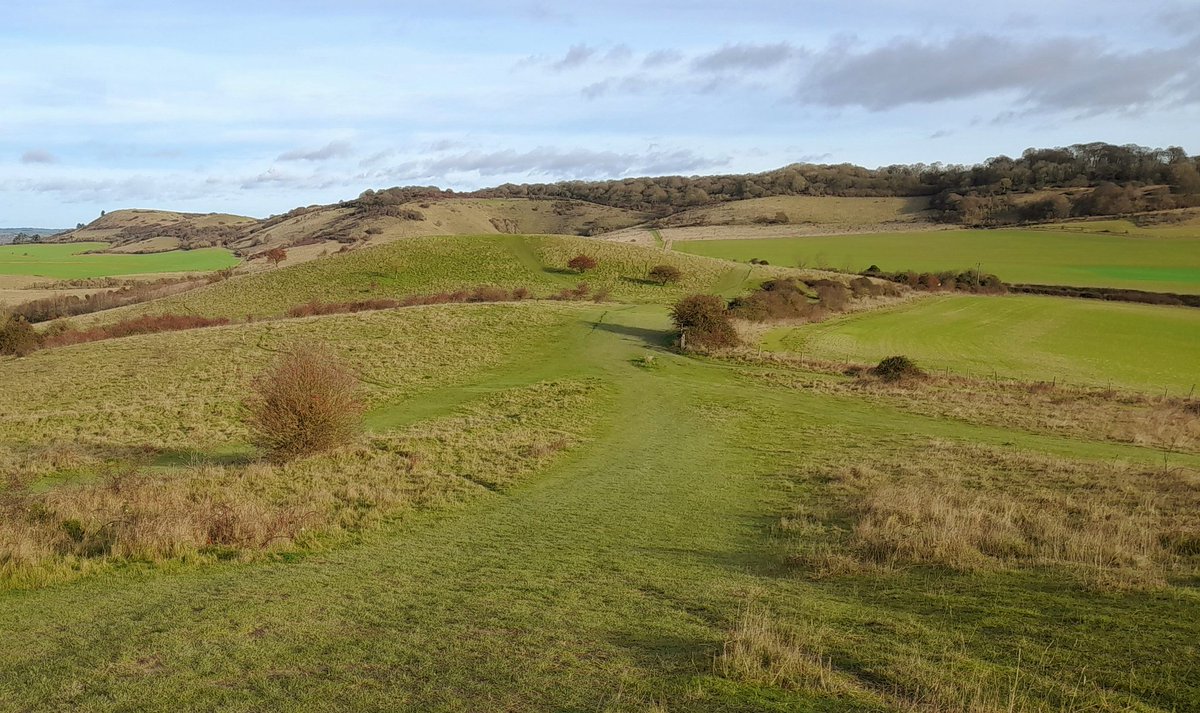 Views from Pitstone Hill in the @ChilternsAONB whilst walking the Ridgeway National Trail prior to spending Christmas with family.