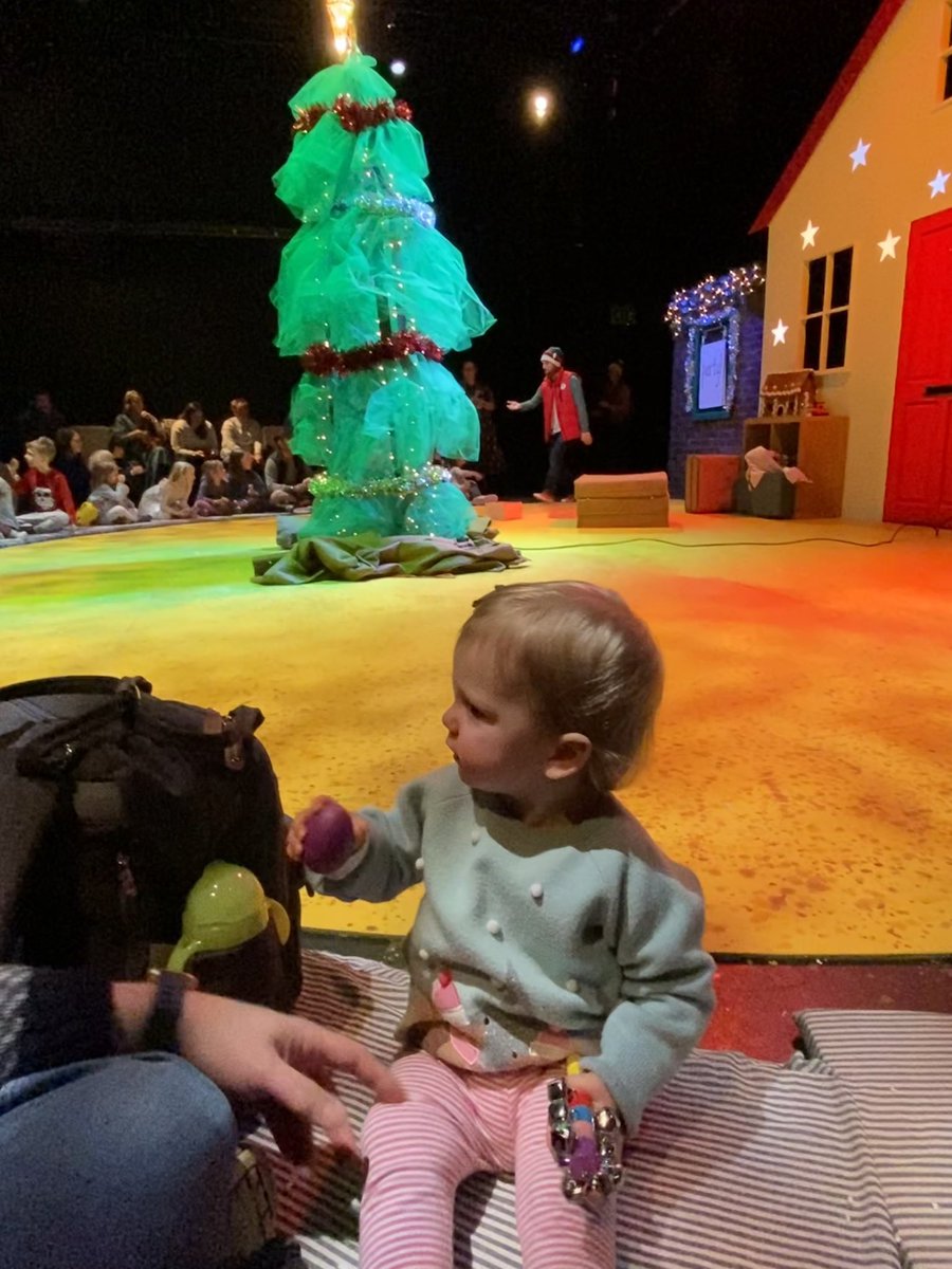 Had a lovely time <a href="/MASTStudios/">Mayflower Studios</a> today watching “Countdown to Christmas”.  Little one loved it!  Congrats <a href="/Sarah_Filskit/">Sarah Shephard</a>  <a href="/MissVicBriggs/">Victoria Briggs</a> et al,  it was beautiful! 🎉💕🎄