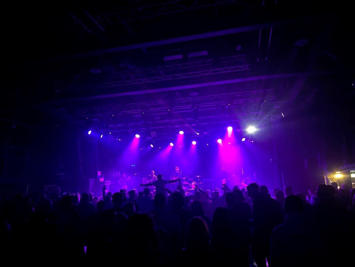๐ถ๐ฐ๐๐ด๐ป๐ป๐ด (@gazellebanduk) on Twitter photo Cheers to everyone who came out early to see us at <a href="/O2AcademyLeic/">O2 Academy Leicester</a> with <a href="/tommeighanHQ/">Tom Meighan</a> last night to wrap the year up! Singing back at us as loud as ever ๐๐ป๐๐ป Cheers to everyone who came out early to see us at <a href="/O2AcademyLeic/">O2 Academy Leicester</a> with <a href="/tommeighanHQ/">Tom Meighan</a> last night to wrap the year up! Singing back at us as loud as ever ๐๐ป๐๐ป