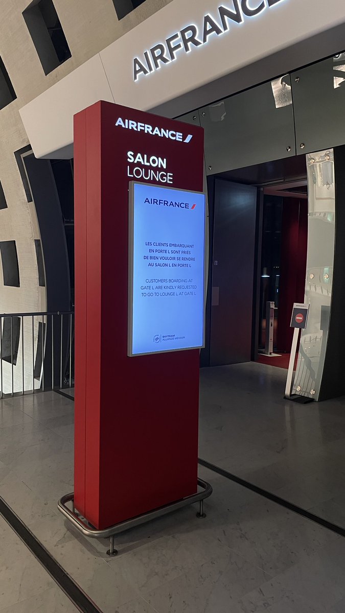 h2okapi's tweet image. Une année d’accueil par un personnel de haut niveau. À bientôt @airfrance Joyeuses fêtes!