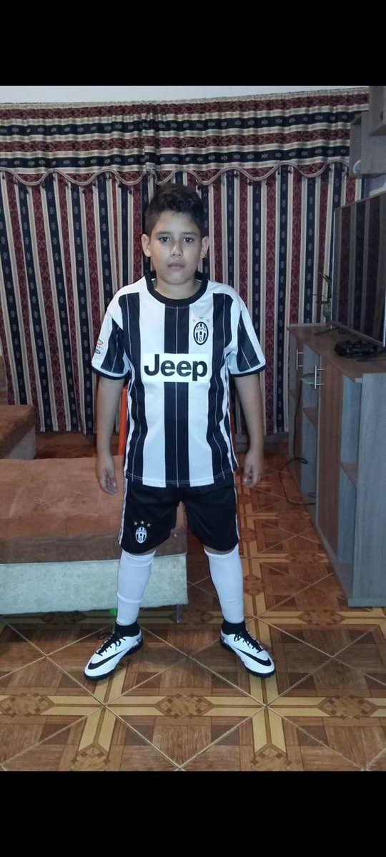 Samuel_R0DGZ's tweet image. Mi mamá el 24 de diciembre: hijo no te vistas muy temprano

Yo en 2016 creyendome Dybala: