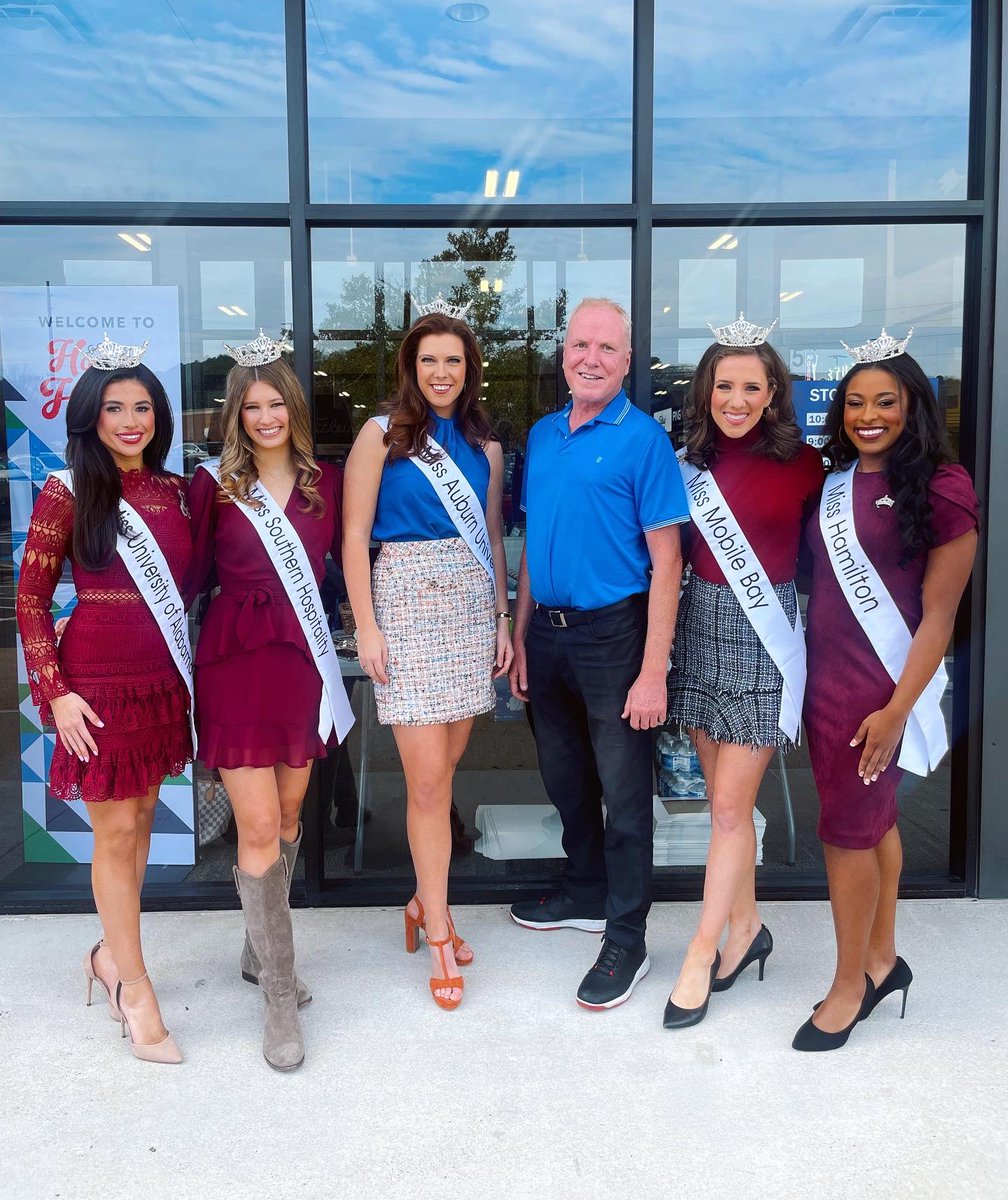 Hannah Adams tweet media