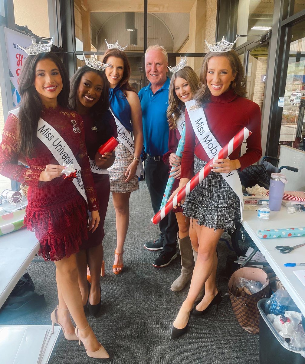 Hannah Adams tweet media