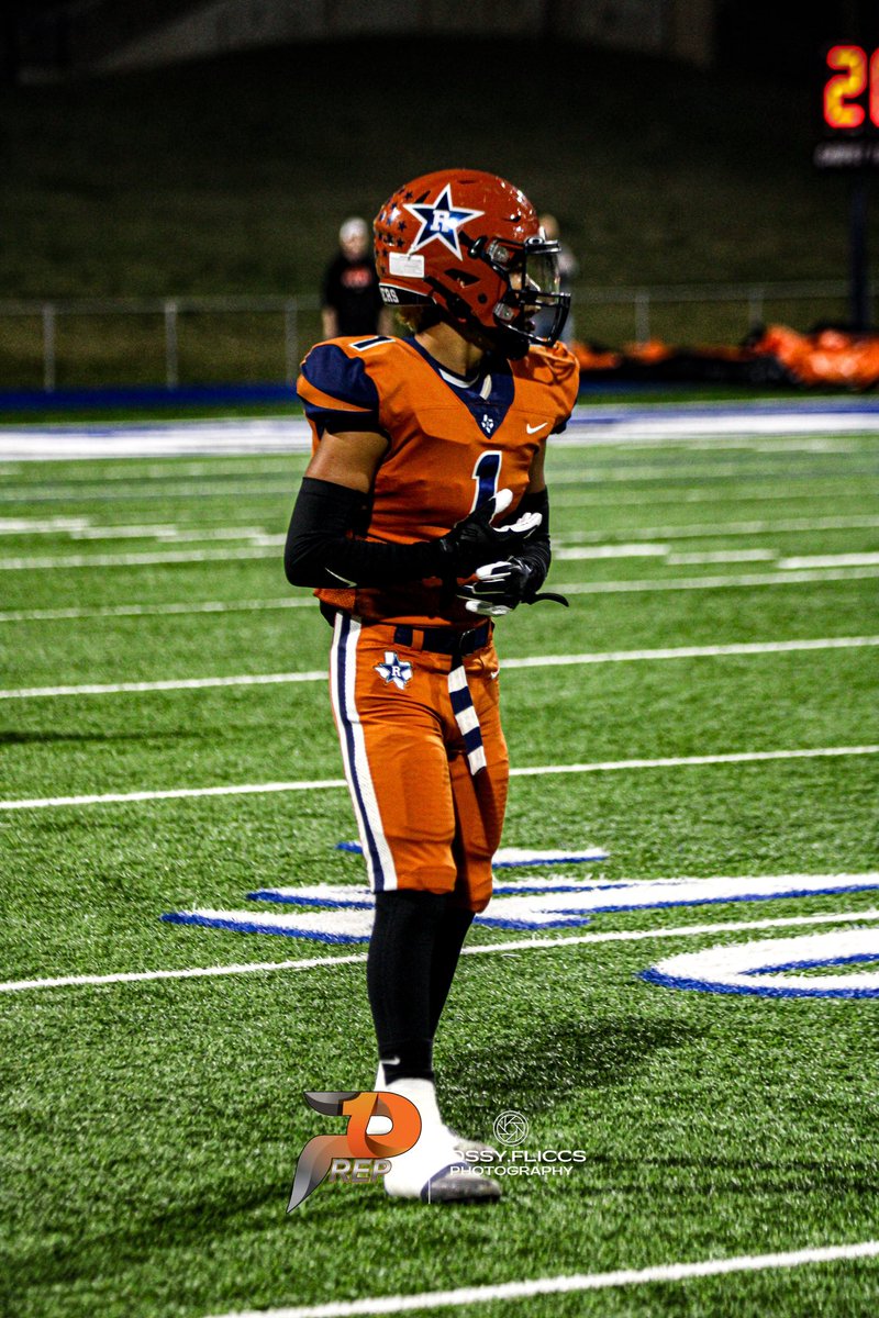 #AGTG I am blessed to receive my first offer to play at the collegiate level from <a href="/BethanySwedes/">Bethany Swedes</a> thank you coach Grossner and coach <a href="/SwedesDC/">Coach Josh Seybert</a> for this opportunity. God is good. 🙏🟡🔵
<a href="/CoachRecoder/">𝙂𝙖𝙧𝙮 𝙍𝙚𝙘𝙤𝙙𝙚𝙧</a> <a href="/CoachDMONTES/">Daniel Montes</a> <a href="/CoachAyalaRHS/">Chuy Ayala</a> <a href="/JesusStrong413/">Jose Urbina MBA</a>