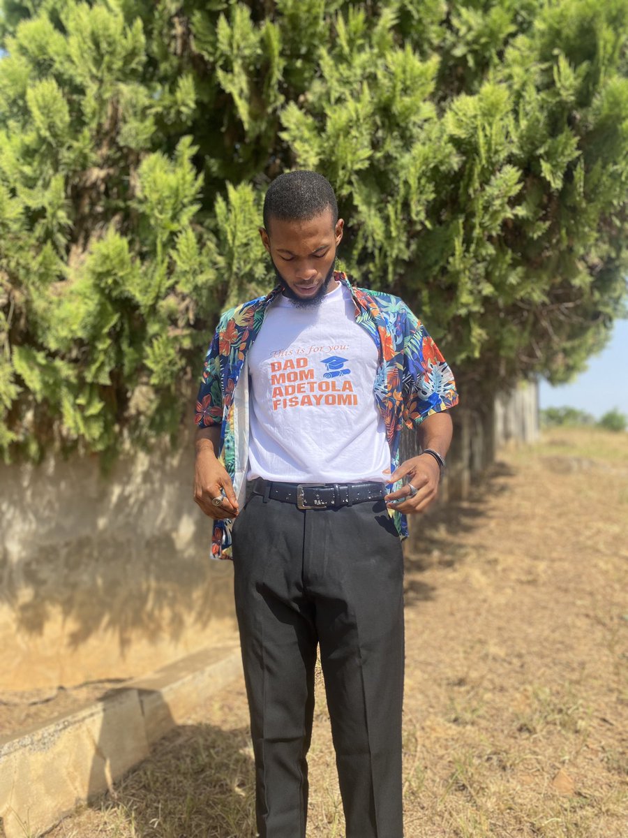 Fashmanofficial's tweet photo. I came, I saw and I conquered eh, Eni mowe sha lomo way 
#signout day 
#invicta https://t.co/6F1A578m3c