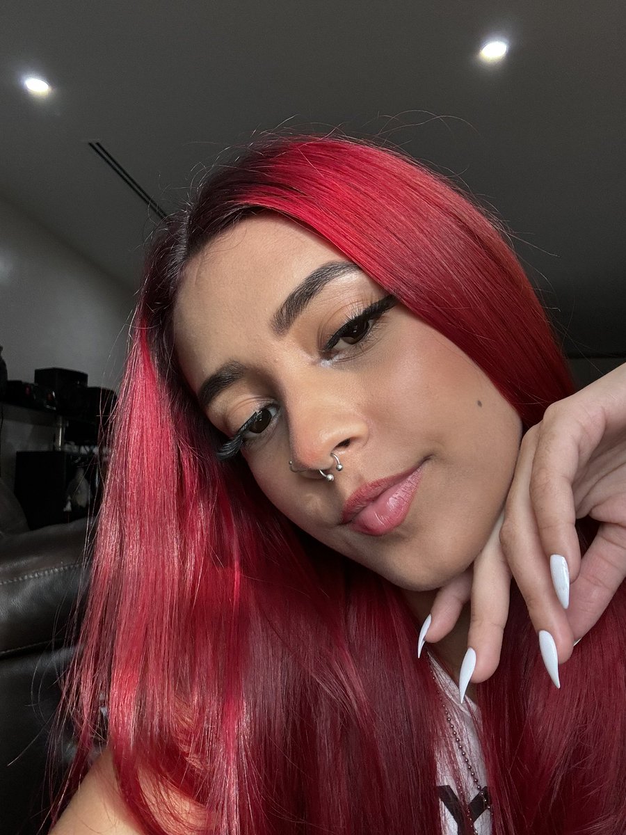 Rebelde_redhead's tweet photo. 🍒 https://t.co/zF8NhIBy9k