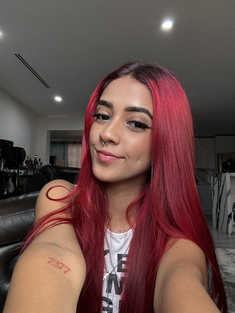Rebelde_redhead's tweet photo. 🍒 https://t.co/zF8NhIBy9k