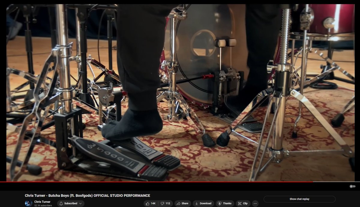 MusicaMono's tweet photo. @NikNocturnal Wait i think @ChrisOAA is @ii_sleeptoken.  same double bass pedals. coincidence????? https://t.co/UnMIq6eZno