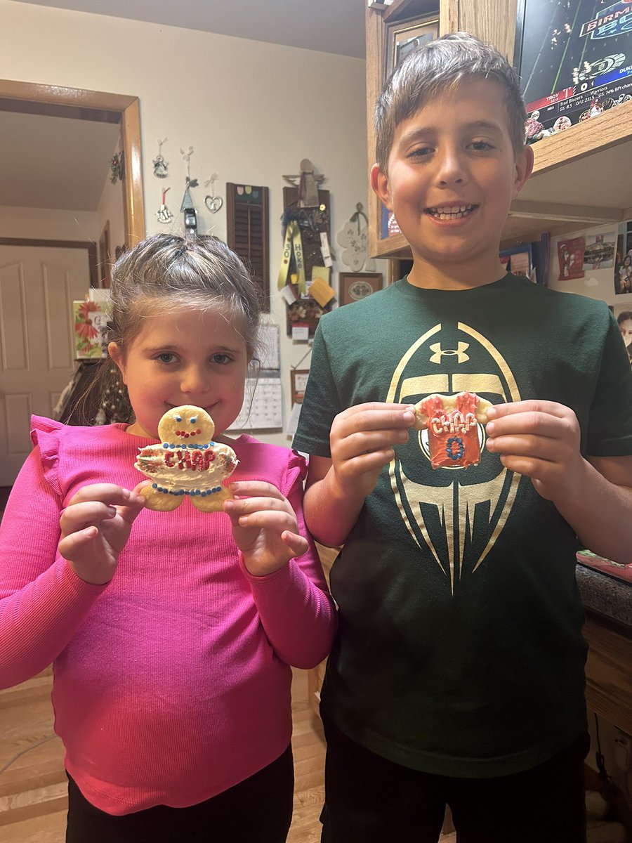 Merry Christmas from these Chap Kids! <a href="/Chaparral_Cheer/">Chaparral Cheer</a> <a href="/Chap_Hoops/">Chap Hoops</a> <a href="/gochaparral/">Chaparral Athletics</a>