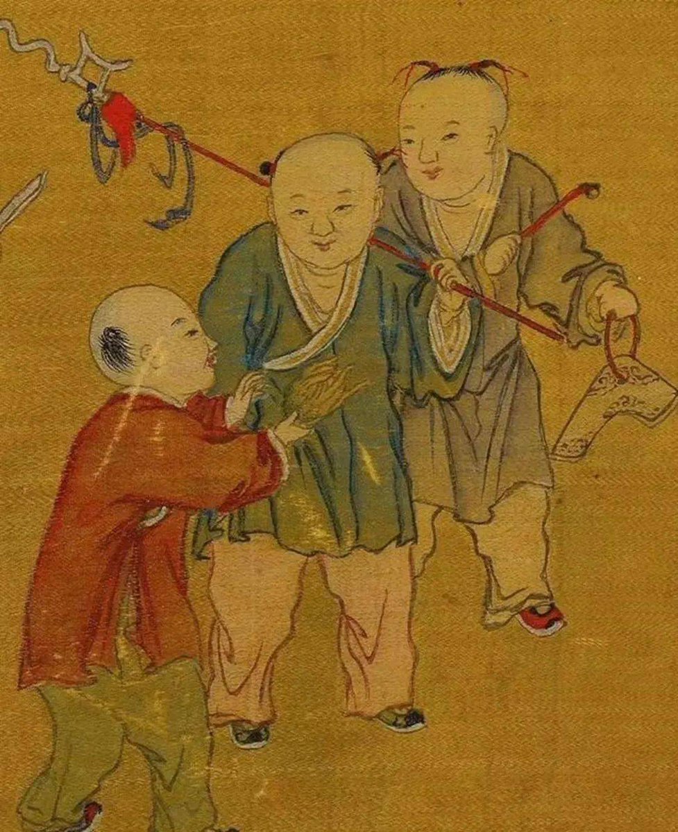 Zealots2022's tweet photo. 关于中国人的智商：
2016年，美国经济学家罗斯高参与了一次抽样调查，对中国不同地区的儿童大范围、大批次，中立，无造假，其结果显示在陕西、河北、云南等地，53%的贫困农村汉族孩童年龄在24月至30月时的智商不超过90。不仅低于人类社会平均值，农村地区的儿童半数处于智力发育不完全的低智商状态。

如果一个占比绝对多数的农民群体是这样样子，“中国人高智商”的结论是咋得出来的呢？50%高智商和50%低智商？亦或是张家有钱一千万，九个邻居穷光蛋，平均一算，个个都是张百万？

造成中国大面积农村儿童智商低的原因非常简单：贫穷和愚昧。由于农村儿童长期处于营养不良和缺少科学喂养所致。举个栗子，我老家小村子里就有好几个比我儿子大半岁或一岁的孩子，比我儿子却矮半头，营养不良导致智商低不奇怪。我这代人其实也大多这样过来的，说比白人群体智商高，当笑话听吧。

1989年唐彩虹等人利用韦氏测验法调查上海郊县儿童时，也发现“（郊县）各组小儿的量表分和智商均低于上海市区样组”。这一例其实就是营养造成的差异。

洋大人罗斯高也表示，基因、营养和养育方法都是造成农村幼儿出现智商问题的原因：非常少的农村家长会与孩子互动，而多数家庭所拥有的书在一本以内。罗斯高称，假如这些婴幼儿的状况无法由“科学养育”、“补充营养”等方法改变，将会直接影响到中国劳动力的素质乃至经济的发展。

只要是个热爱“中国人”身份认同的人，都十分愉悦的接受这样的谎言：中国人的智商非常高，是世界上智商最高的的人种之一，历经5000年在文明发展，中国人的确在各个领域都十分的优秀。