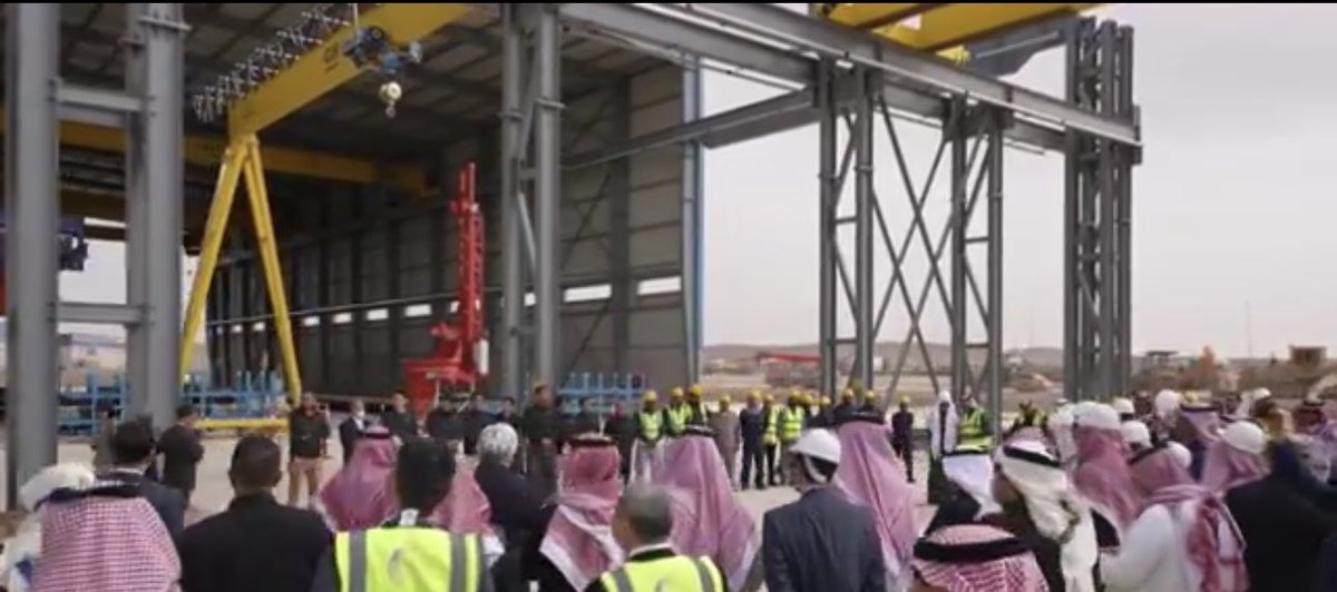 newsnow4eco's tweet photo. لأول مرة في السعودية

شهدت مدينة سديرالصناعية أول شراكة سعوديةيابانية في قطاع التشيد والبناء في الشرق الأوسط لتصنيع وتوطين موادالبناء ثلاثية الأبعاد وتصديرها مستقبلاً إلى العالم❤🇸🇦

وسيتم استخدام التقنية لتشييدالأبراج والجسور وهذه التقنية تسهم في تقليل انبعاثات الكربون بنسبة70%. https://t.co/WSg8HQVJjf