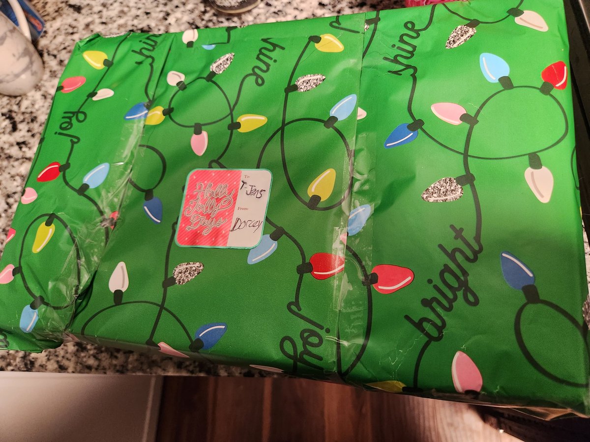 B_Dorcey's tweet image. Had to give my fantasy football  semi finals match-up a Christmas present this year @tjens71 
#FantasyFootball #fantasyplayoffs #Christmas