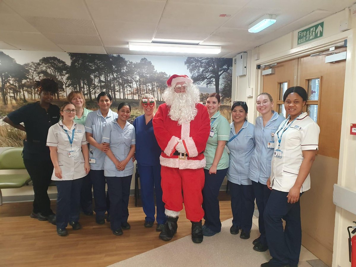 We had a lovely surprise visit from Santa today. He spread cheer amongst the patients and staff & confirmed we were all on the nice list! #Christmas #nhs @krisbailey3 @parkerkarenj @cardiologymatr1
