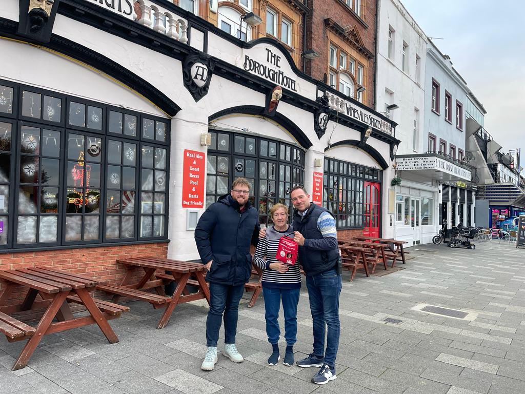 We are pleased to announce we have distributed the 3rd of 8 life-saving bleed kits to another Southend business! Marc Miller and Nick Singer visited Joan Tiney, owner of The Borough Hotel and Vice Chair of The Seaside Partnership, to donate the third kit.
