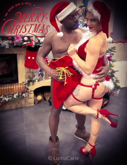 C&rsquo;est bient&ocirc;t No&euml;l 🎄.  As tu fait ta liste au p&egrave;re no&euml;l 🎅   Mais pour te faire patienter rejoins moi