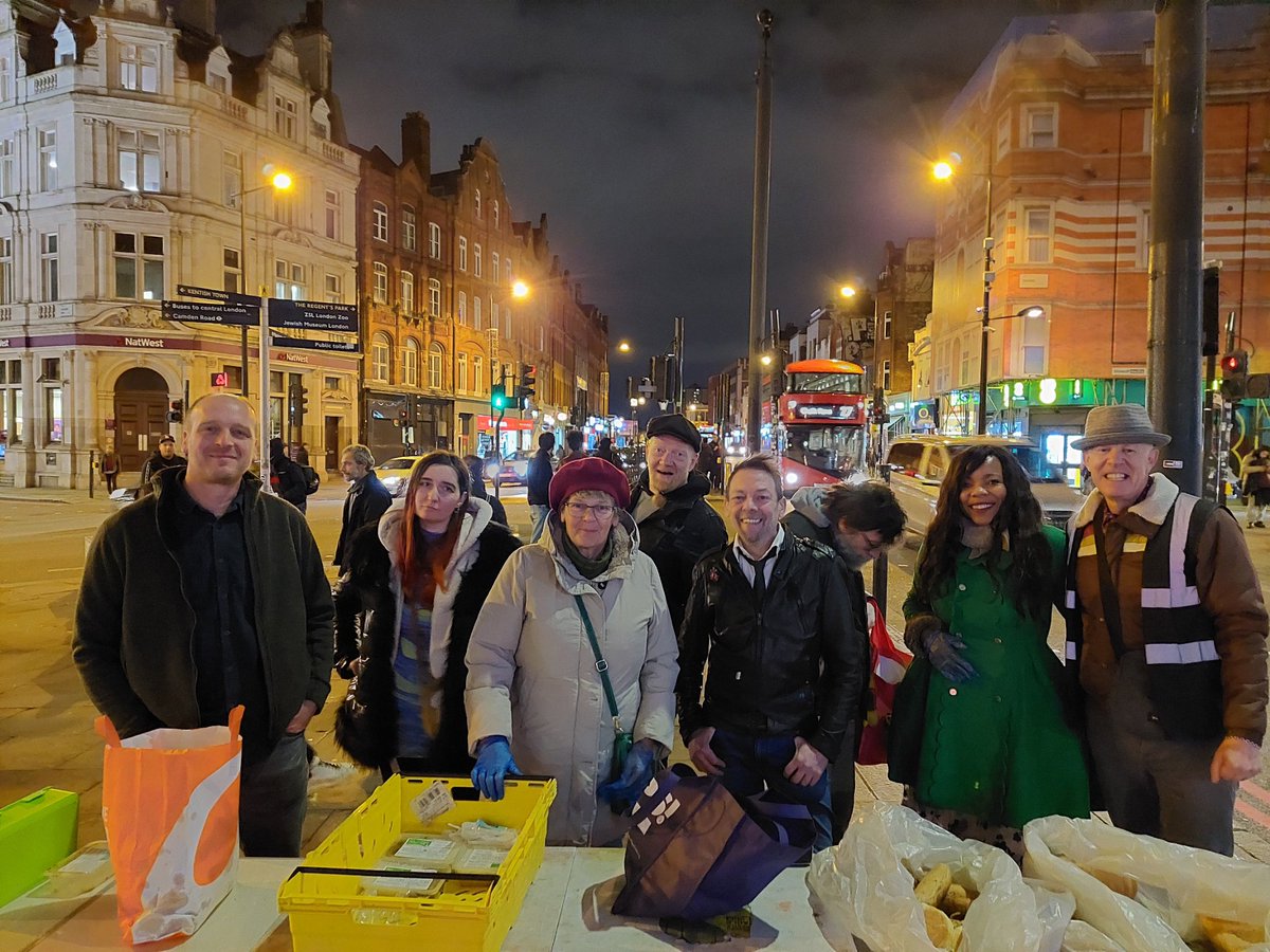 The Friday Camden @streetskitchen Crew a festive feast for our guests 3 different hot meals thanks to our cooking team. Hot drinks and mince pies, Xmas log , sweets bread, pastries. 
Music, seasonal cheer courtesy of guests and the team
#SolidarityNotCharity 
#endhomelessnessnow