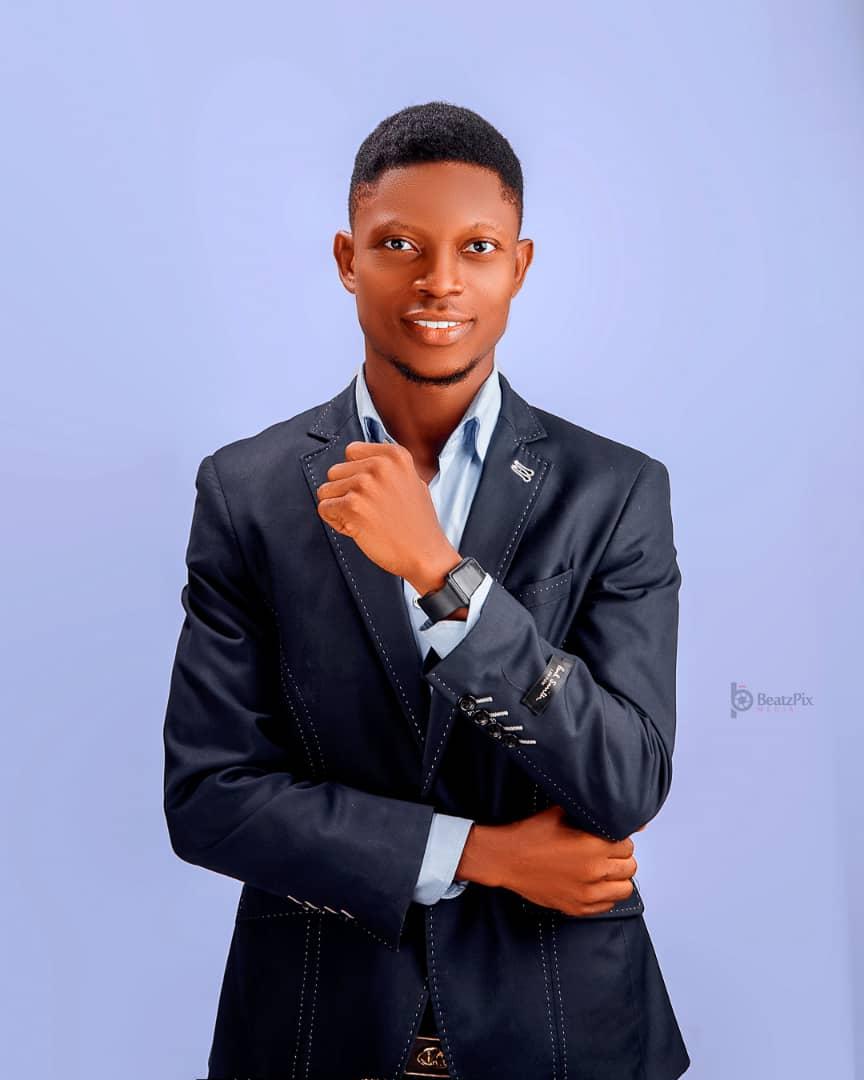 Cyril Azubuine is a STEM advocate & founder of STEMGIRLS scholarship program in Nigeria 🇳🇬 Cyril is an aspiring graduate student. 
Professionally Cyril works as a Cloud Technical Support Engineer with Microsoft's external service partner organization.

linkedin.com/in/cyril-azubu…